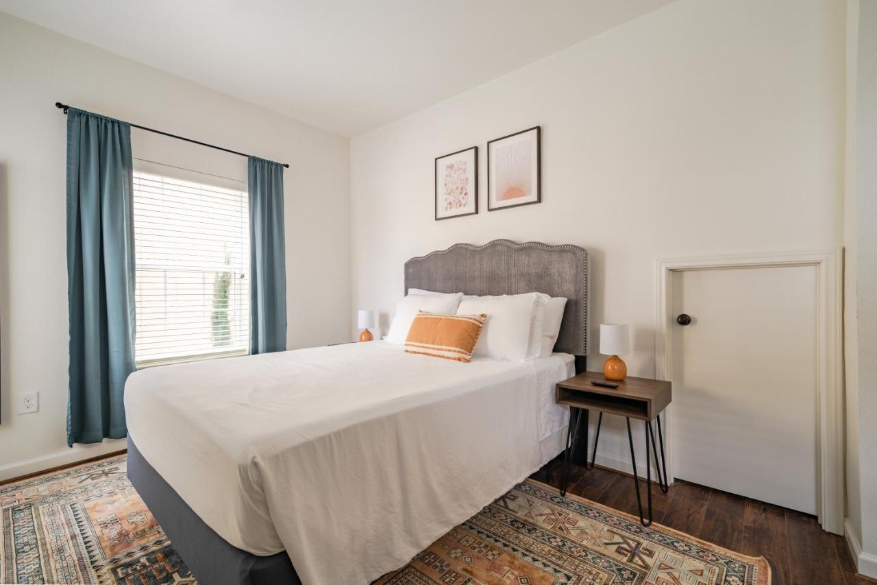 Unit 1 - Spacious & Renovated Apt Home In The City'S Action Houston Eksteriør bilde